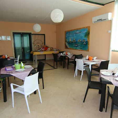 Bed and Breakfast Paradise 4*