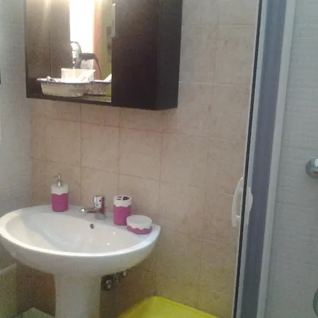 Paradise Bed and Breakfast 4*