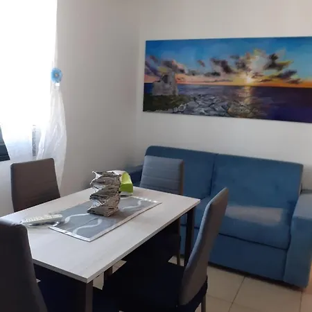 לינה וארוחת בוקר Paradise מלנדוניו