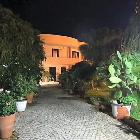 فندق مبيت وإفطار Paradise