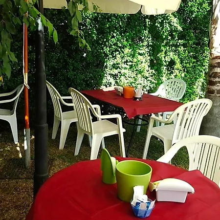 Paradise فندق مبيت وإفطار